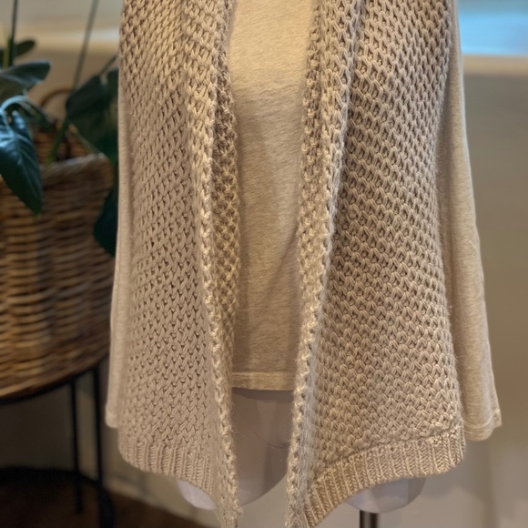 J. Jill Sweater Vest - Oatmeal, Size M - Picture 2 of 12